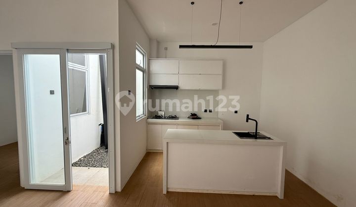 Minimalist House in Puri Bintaro Indah, Ciputat