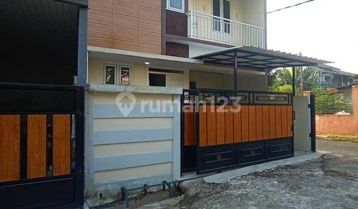 Rumah 2 Lantai di Jatirangga-Bekasi Kota