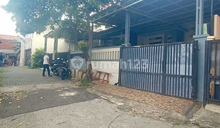 Minimalist House Ready to Occupied, Price 550 Million in Jatikramat 2