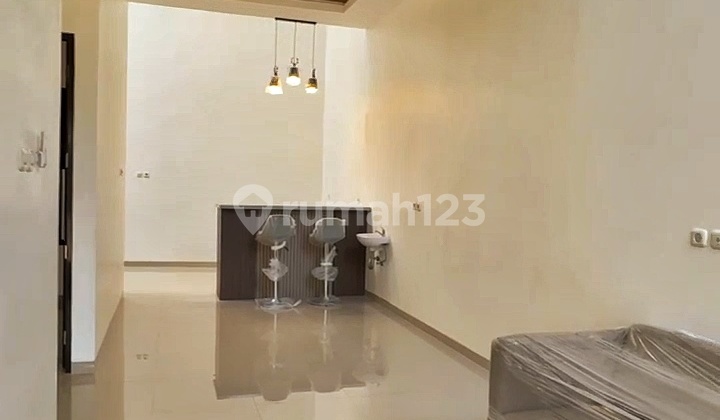 2 ½ Story Townhouse in Cimuning Mustikajaya 2
