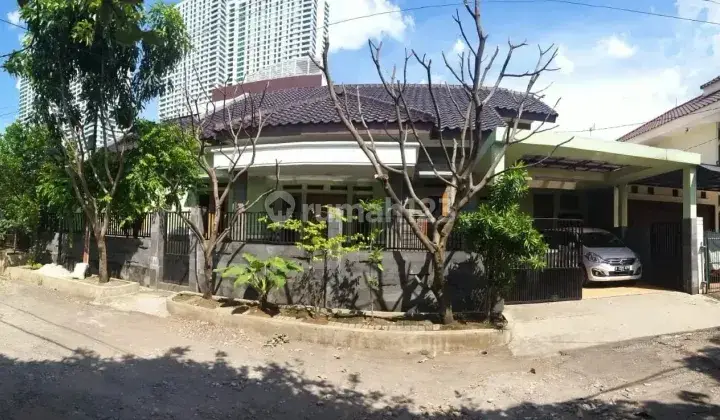 rumah asri tanah luas siap huni dekat galaxy pekayon bekasi  1