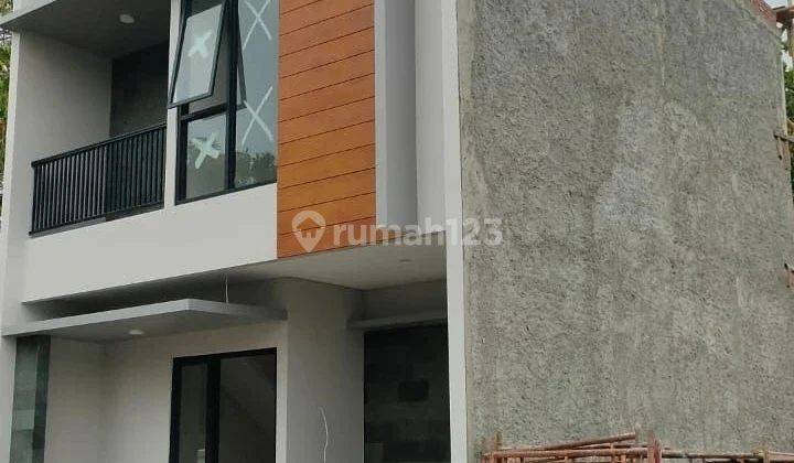 rumah123 baru 2 lantai tanpa dp 5 mnt pintu toll jatiasih bekasi  1