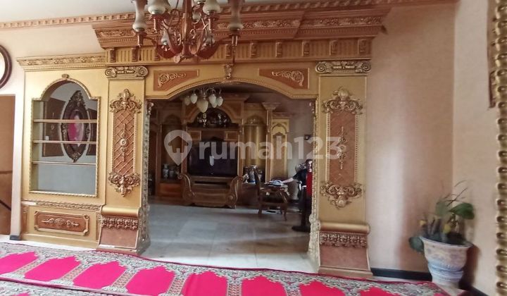 rumah mewah hitung tanah luas murah swimming pool Jakarta pusat 2