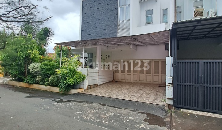 Rumah Mewah Swiming Pool Billymoon Jakartaa 2