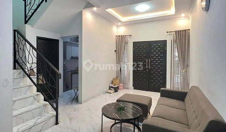 Disewakan Rumah Dekat Ke Aeon Mall Tj. Barat. Disewakan Dg Furnished, (ada Kolam Renang, Ac, Sofa, Kitchen Set, Lemari, Water Heater), Lokasi Dekat Ke Tb Simatupang, Dekat Ke Stasiun Krl, Dan Dekat Ke Aeo Mall, Lenteng Agung, Jagakarsa, Jakarta Selatan  1