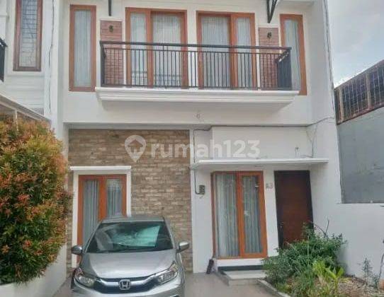 Disewakan Rumah Minimalis Modern 3 Kamar, Unfurnished, Dekat Akses Utama, Dekat Ke Tb Simatupang, Dekat Ke Aeon Mall, Dan Dekat Stasiun Krl Tanjung Barat, Jakarta Selatan 1
