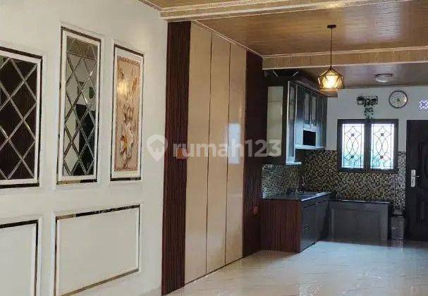 Disewakan Rumah Cantik Rapi Dg Semi Furnished, Ada Ac 3, Kitchen Set Dalam Cluster Dekat Ke Gerbang Tol Desari, Dekat Ke Tb Simatupang, Cipedak, Jagakarsa, Jakarta Selatan  1