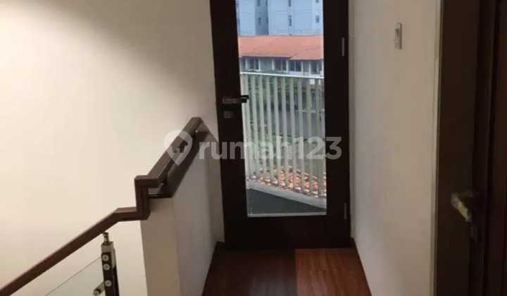 Special Price Rumah Mewah Ada Kolam Renang di Lebak Bulus, Cilandak, Jakarta Selatan 2