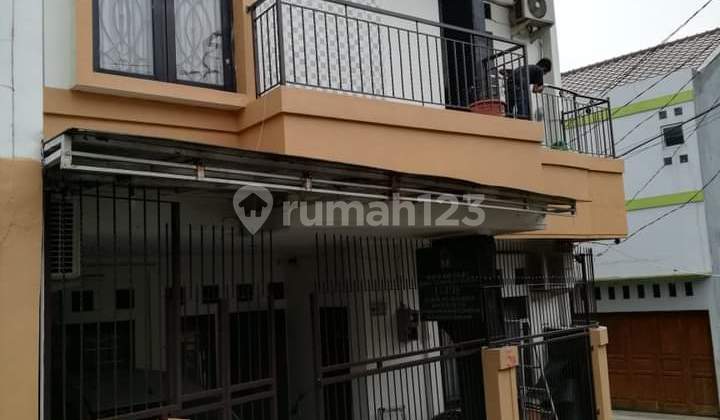 Rumah Cantik dekat Pondok Indah d& Dekat ke Gerbang Tol Veteran, Pesanggrahan, Jakarta Selatan