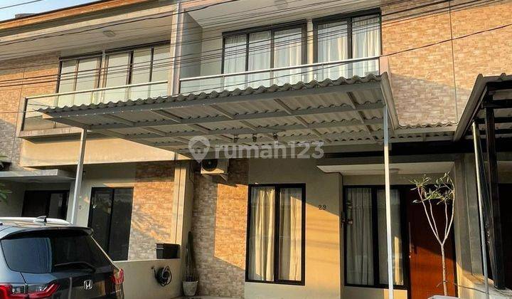 Disewakan Rumah Semi Furnished Di Komplek Town House  Elit Di Kebagusan, Dekat Ke Tb Simatupang, Ke Aeon Mall Tj Barat, Jakarta Selatan 1