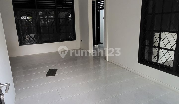 House for Rent Near MRT Fatmawati, Close to Pondok Indah, and Near Blok M, Radio Dalam, Gandaria, South Jakarta 2