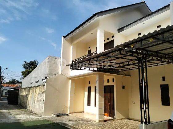 Disewakan Murah Rumah Lokasi Bagus, Hanya Selangkah Dari Gerbang Tol Brigif, (unfurnished), Cinere
 2