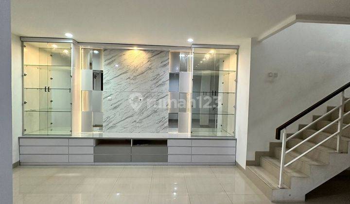 Disewakan Rumah Full Furnished, Dekat Gerbang Tol Andara, Dekat Pondok Labu, Jakarta Selatan
 2