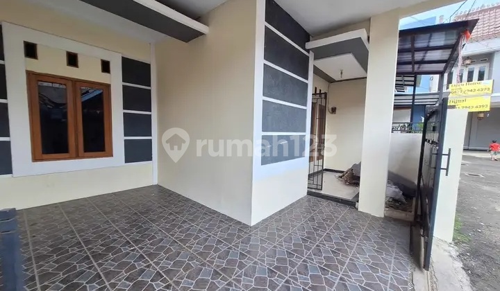 For Rent 2-Story House on the Edge of Kahfi II Road, Inside a Mini Cluster, Jagakarsa, South Jakarta 2