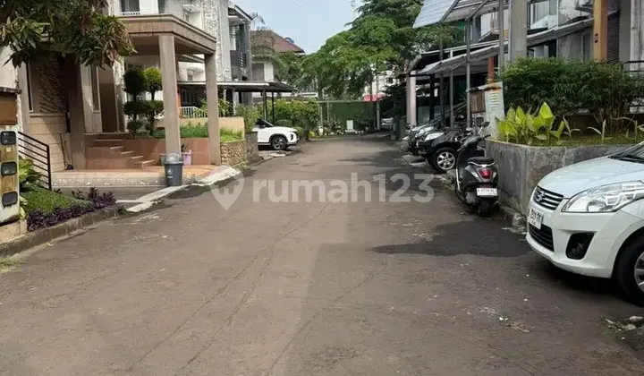 Beautiful House in a Cluster near Limo Toll Gate (Cijago Toll), Cinere