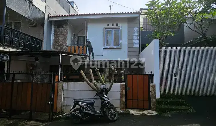 Disewakan Rumah di Cirendeu Dekat ke MRT Lebak Bulus, Cirendeu 2