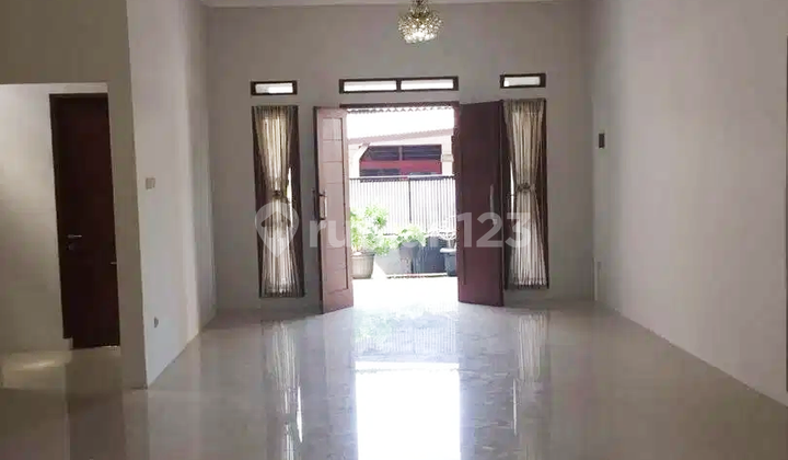 Disewakan Rumah Baru Renovasi Di Pasar Minggu, Jakarta Selatan  2