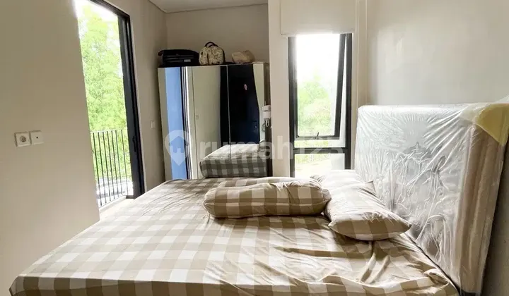 For Rent New Fully Furnished House, Swimming Pool in Complex, in Pondok Cabe, Steps Away from Elite South City Area, Near Toll Gate, 30 Minutes to Lebak Bulus MRT.