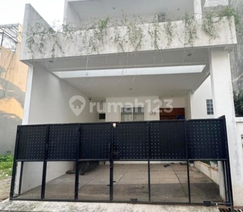 Disewakan Rumah Full Furnished Dalam Cluster, Dekat ke Tb Simatupang dan Aeon Mall, Kebagusan, Jakarta Selatan