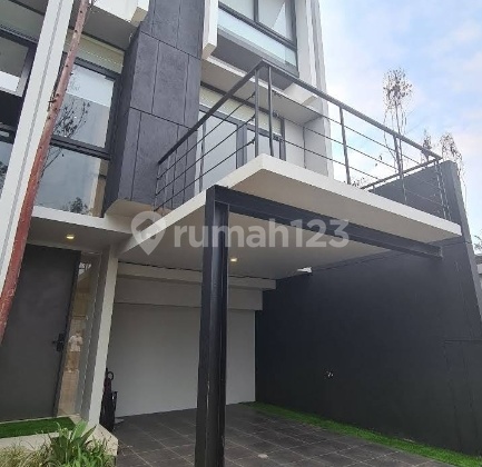 Harga Special Utk 2 Th Sebelum Lebaran! Disewakan Rumah Town House Bangunan Baru, Full Furnished, 3 Lantai Di Jagakarsa,.dekat Ke Gerbang Tol Brigif Dan Gerbang Tol Krukut, Akses Langsung Jalan Raya 2