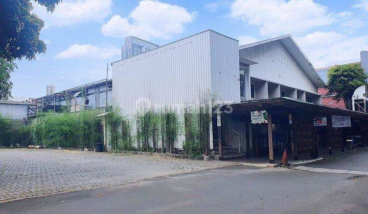 Tanah dan Bangunan di Kemang Raya Jakarta Selatan