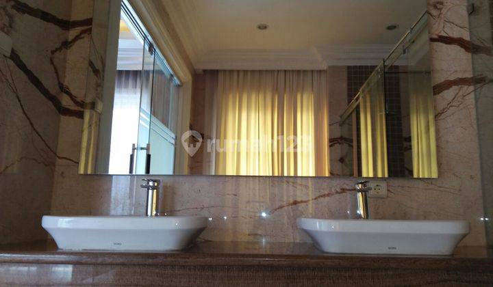 Rumah Mewah Siap Huni Dekat SCBD Senayan 11