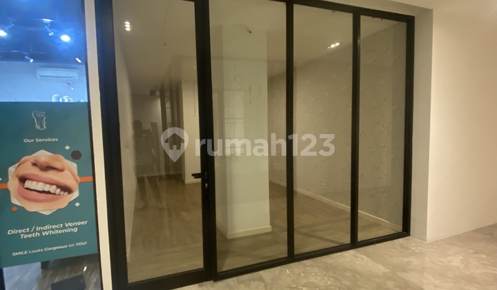Ruang Usaha Kantor Lantai 2 Di Gedung Kemang 10 Ruang Usaha Kantor Lantai 2 Di Gedung Kemang 10