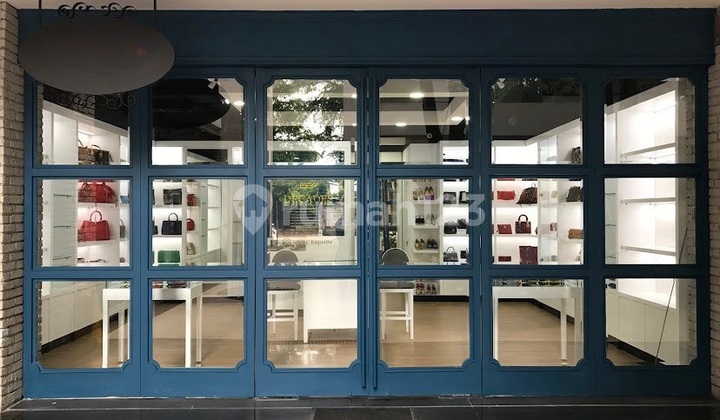 Business Space in Kemang Raya, South Jakarta Business Space in Kemang Raya, South Jakarta