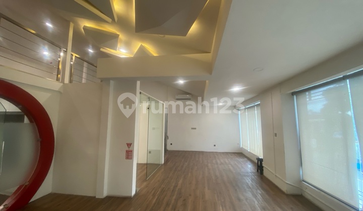 Ruang Usaha Komersil Dilantai 2 Luas 245M2 di Kemang Raya Jakarta Selatan Ruang Usaha Komersil Dilantai 2 Luas 245M2 di Kemang Raya Jakarta Selatan