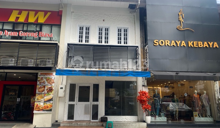 Kemang shop house area