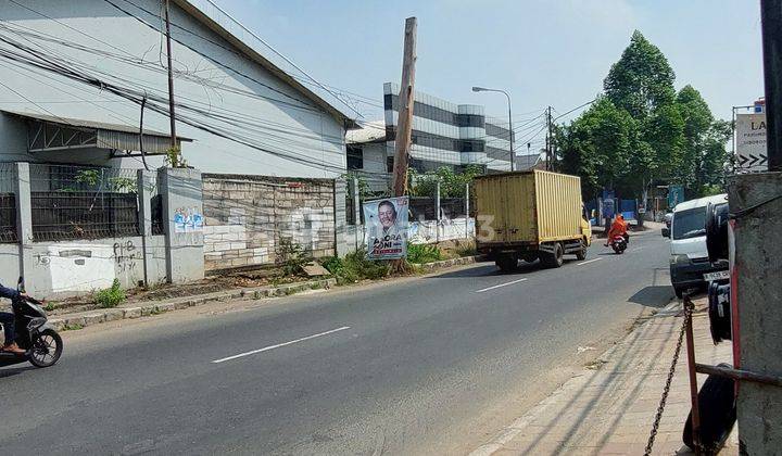 Gudang Masuk Truk 40 Feet Di Area Ramai 2