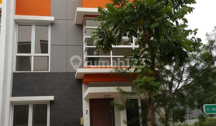 For Rent 2-Story House Strategic Location For Rent 2-Story House Strategic Location