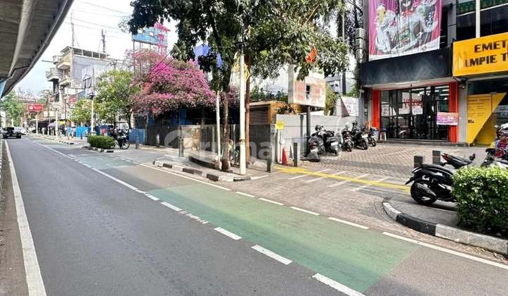 3-Story Shop House, Commercial Area 2