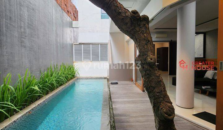 Modern Tropica House Hadap Selatan Dekat Ke Antasari 1