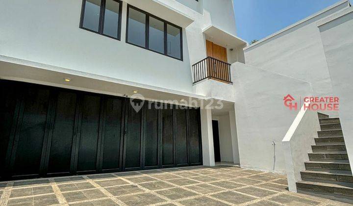 Rumah Baru Design Minimalis Tropis Hadap Utara  2