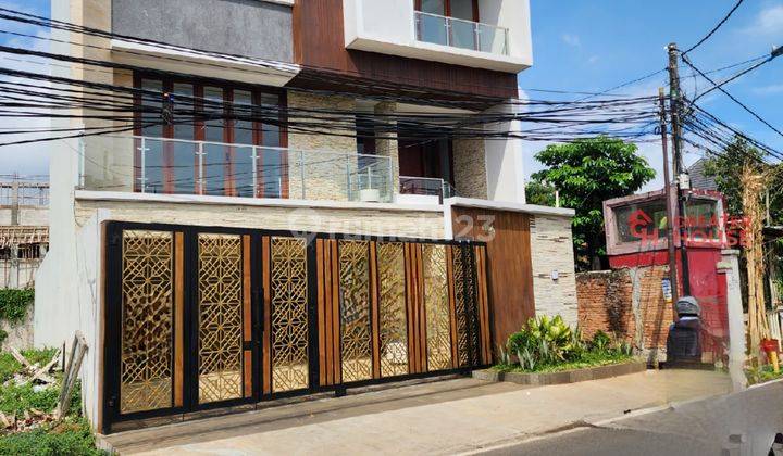 Rumah Baru Design Modern Tropis Hadap Timur 1