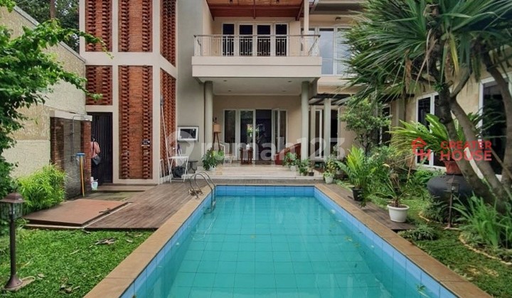 Modern Tropical Design Near Highscope School