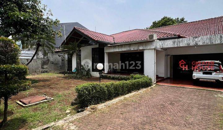 Rumah Tua Hitung Tanah - Cocok Untuk Hunian Atau Komersil 1