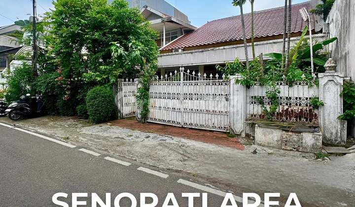 Rumah 2 Lantai di Area Scbd