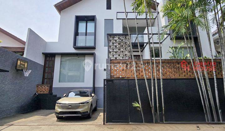 Rumah Tropical Modern Dalam Komplek Tenang 1