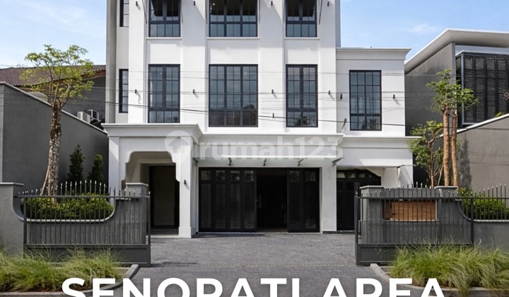 Brand New House American Classic Design di Senopati Area