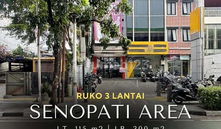 Ruko 3 Lantai, Komersial Area
