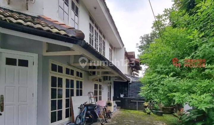 Rumah 2 Lantai Bagus Siap Huni Lingkungan Tenang 2