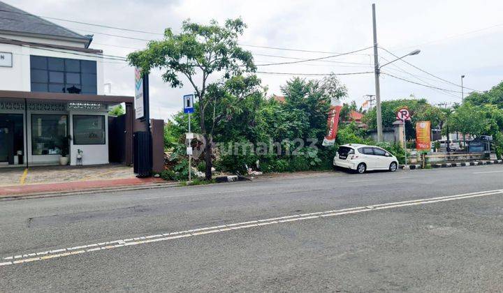 Rare Small Size Land for Sale on Main Street South Mahendradatta - West Denpasar 2