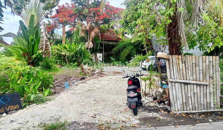 Price Under Market Land for Sale Cheap on Jalan Drupadi Seminyak Near the Beach Luxury Villa Area Resto 1