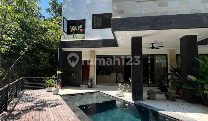 For Sale - Ketewel, Gianyar Villa 3Br Modern With Ocean View Fully Furnished For Sale - Ketewel, Gianyar Villa 3Br Modern With Ocean View Fully Furnished