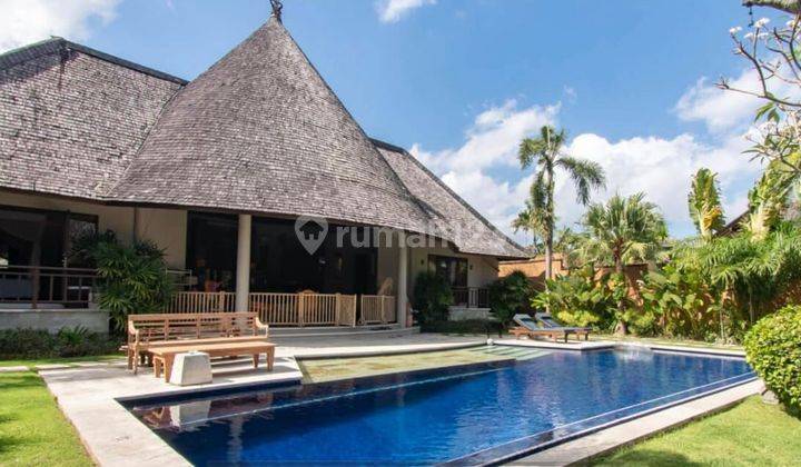 For Sale Tropical Villa In Petitenget Central Seminyak Full Furnished , Location First Street Utama Lebak Sari 1