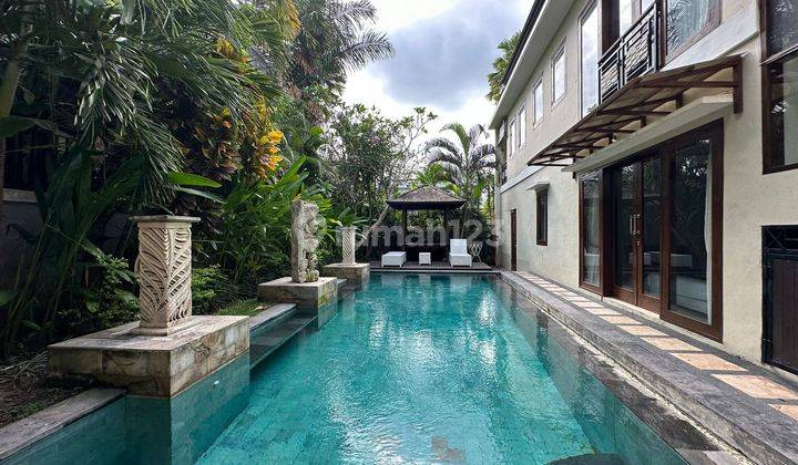 For sale 2nd Floor Villa in Tumbak Bayuh Pererenan Canggu Full Furnished  2