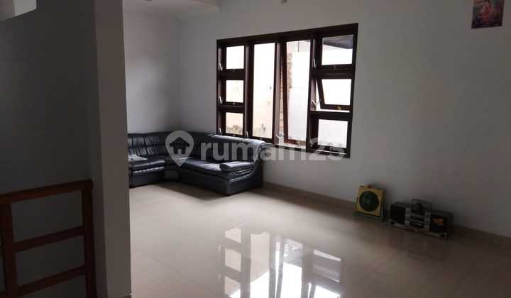 Rumah 2 Lantai di Tukad Barito Timur Renon Denpasar Bali Rumah 2 Lantai di Tukad Barito Timur Renon Denpasar Bali