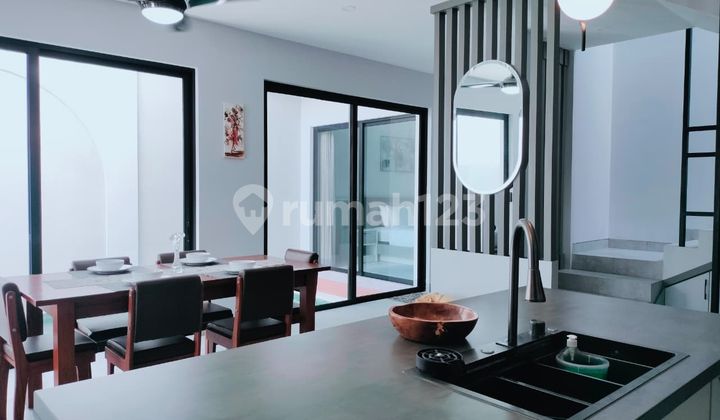 Experience Our Modern Contemporary Monochrome Villa in Mertanadi Seminyak Area Experience Our Modern Contemporary Monochrome Villa in Mertanadi Seminyak Area